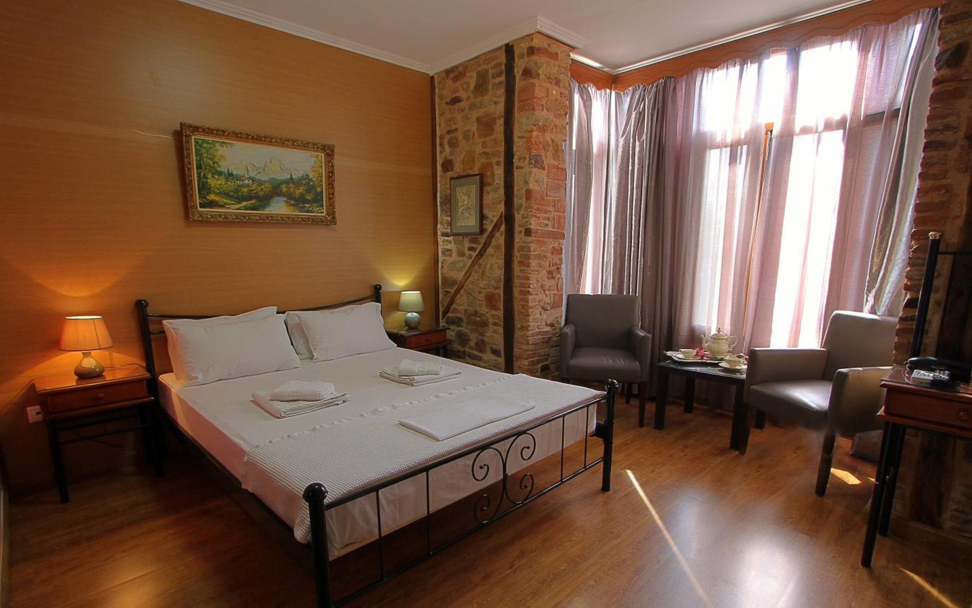Ionia Rooms Chios Town Extérieur photo