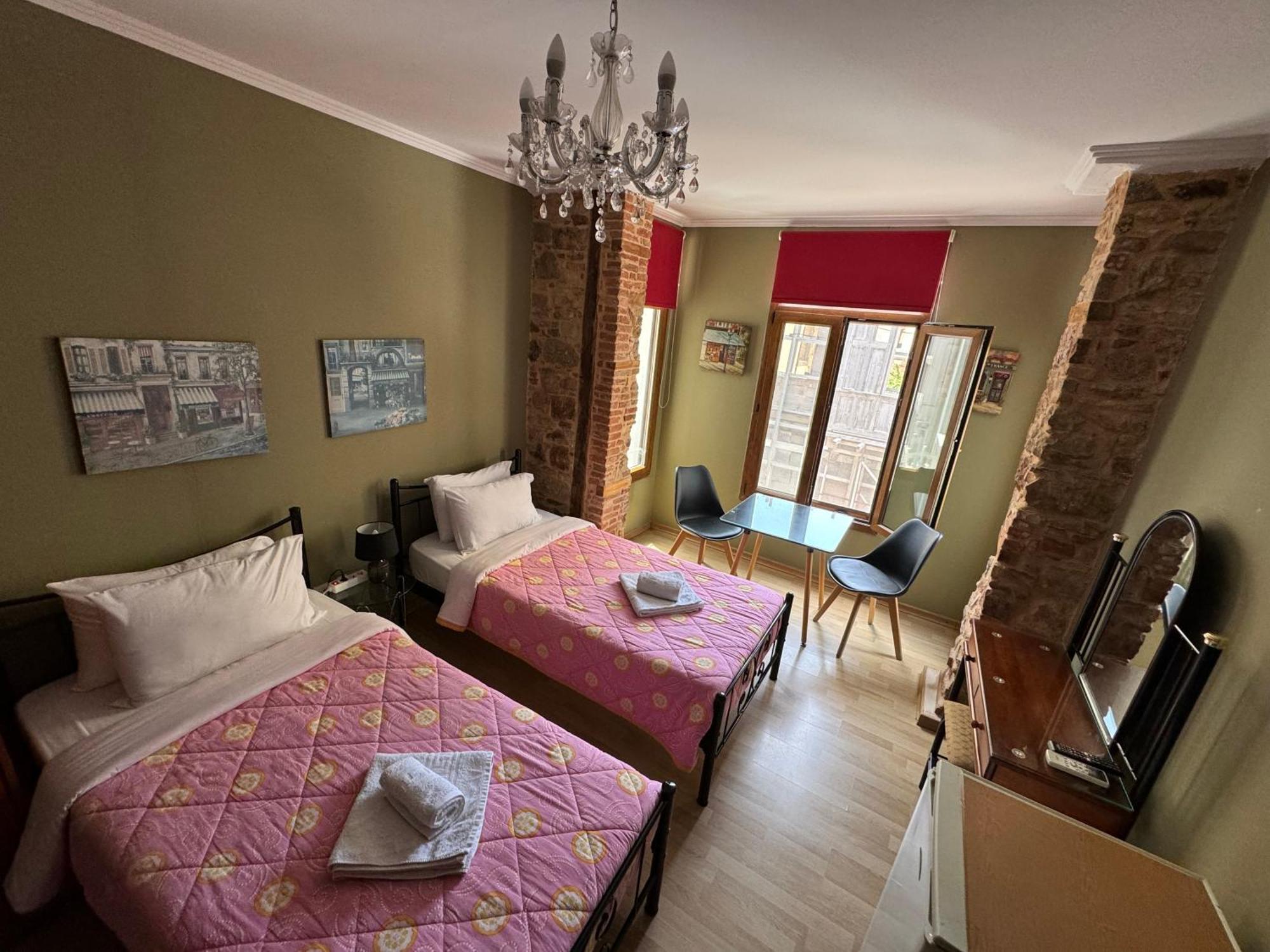 Ionia Rooms Chios Town Extérieur photo
